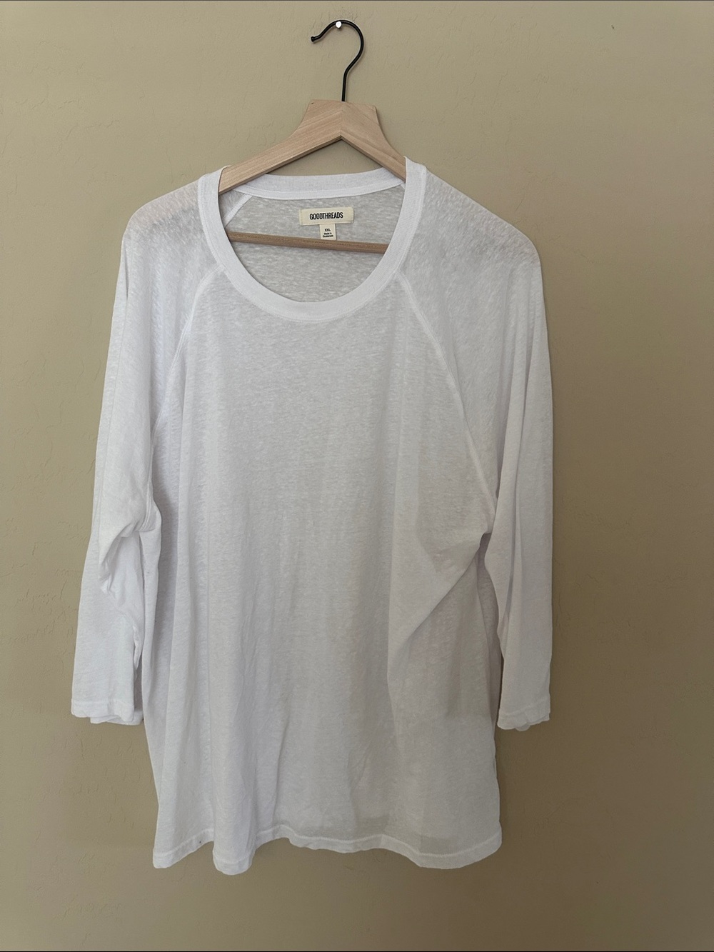 Good threads 3/4 sleeve baseball tee. Unisex xxl